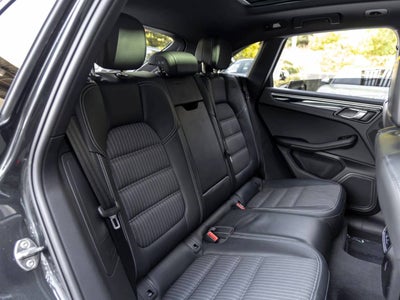 2023 Porsche Macan Macan T