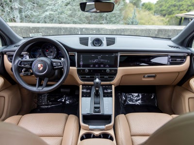 2023 Porsche Macan Macan