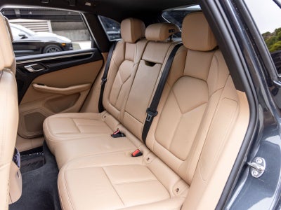 2023 Porsche Macan Macan