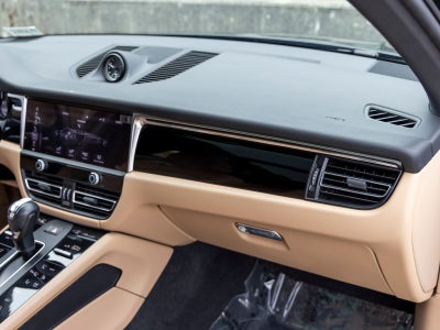 2023 Porsche Macan Macan