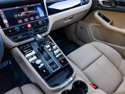 2025 Porsche Macan Macan