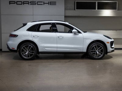 2025 Porsche Macan Macan