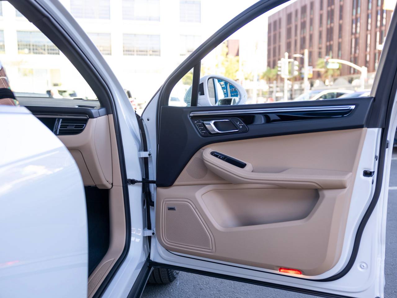 2025 Porsche Macan Macan