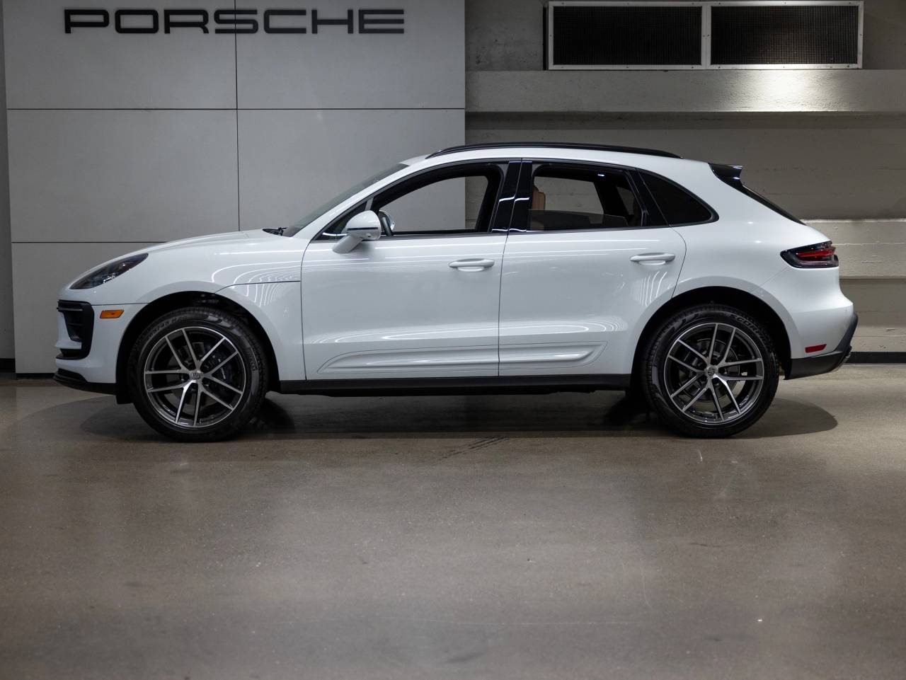 2025 Porsche Macan Macan