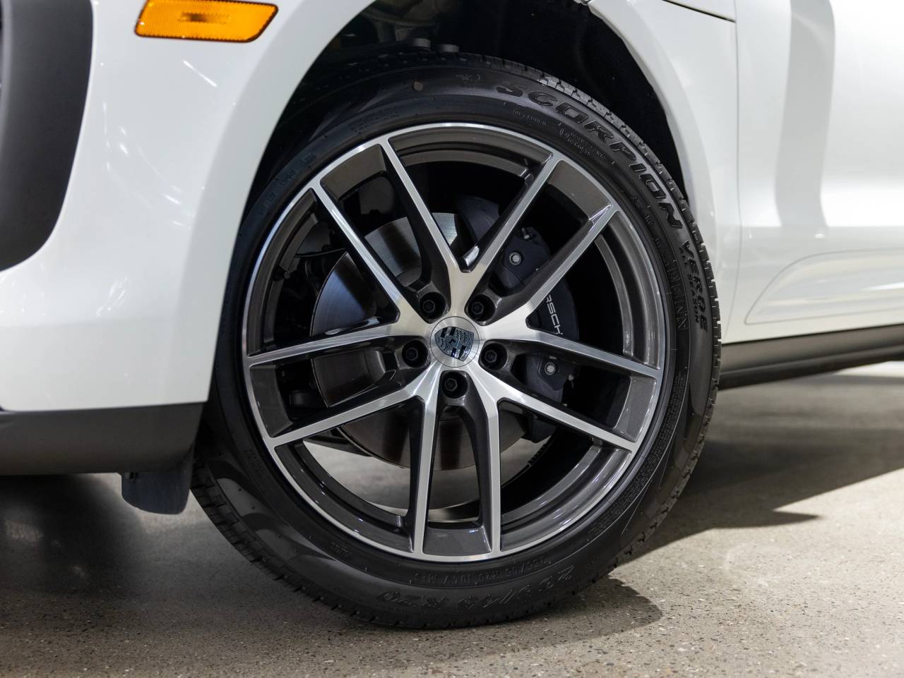 2025 Porsche Macan Macan