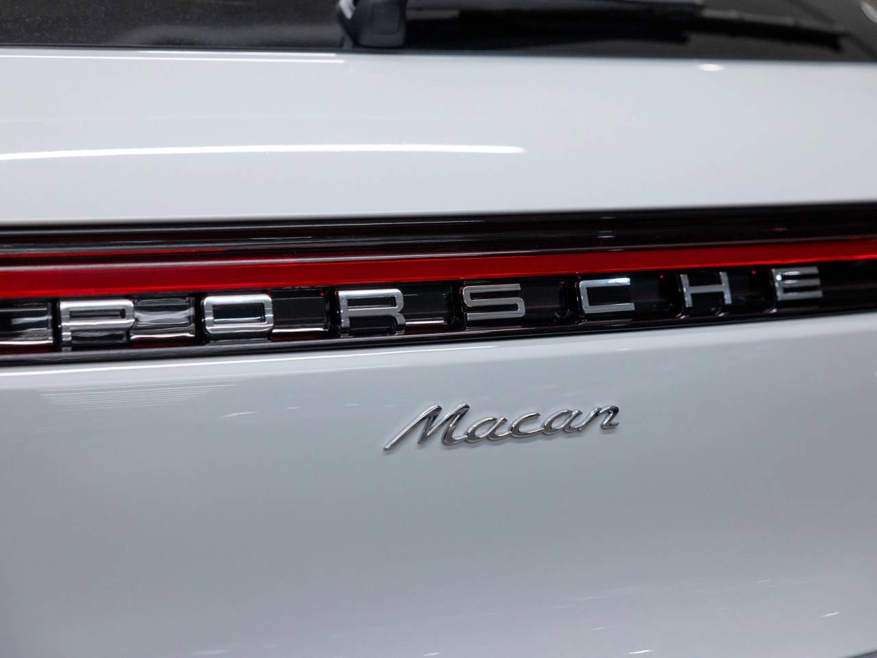 2025 Porsche Macan Macan