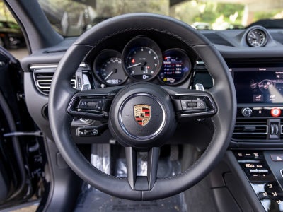 2025 Porsche Macan Macan