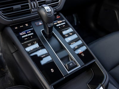 2025 Porsche Macan Macan