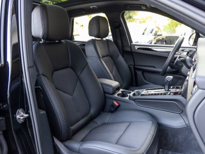 2025 Porsche Macan Macan