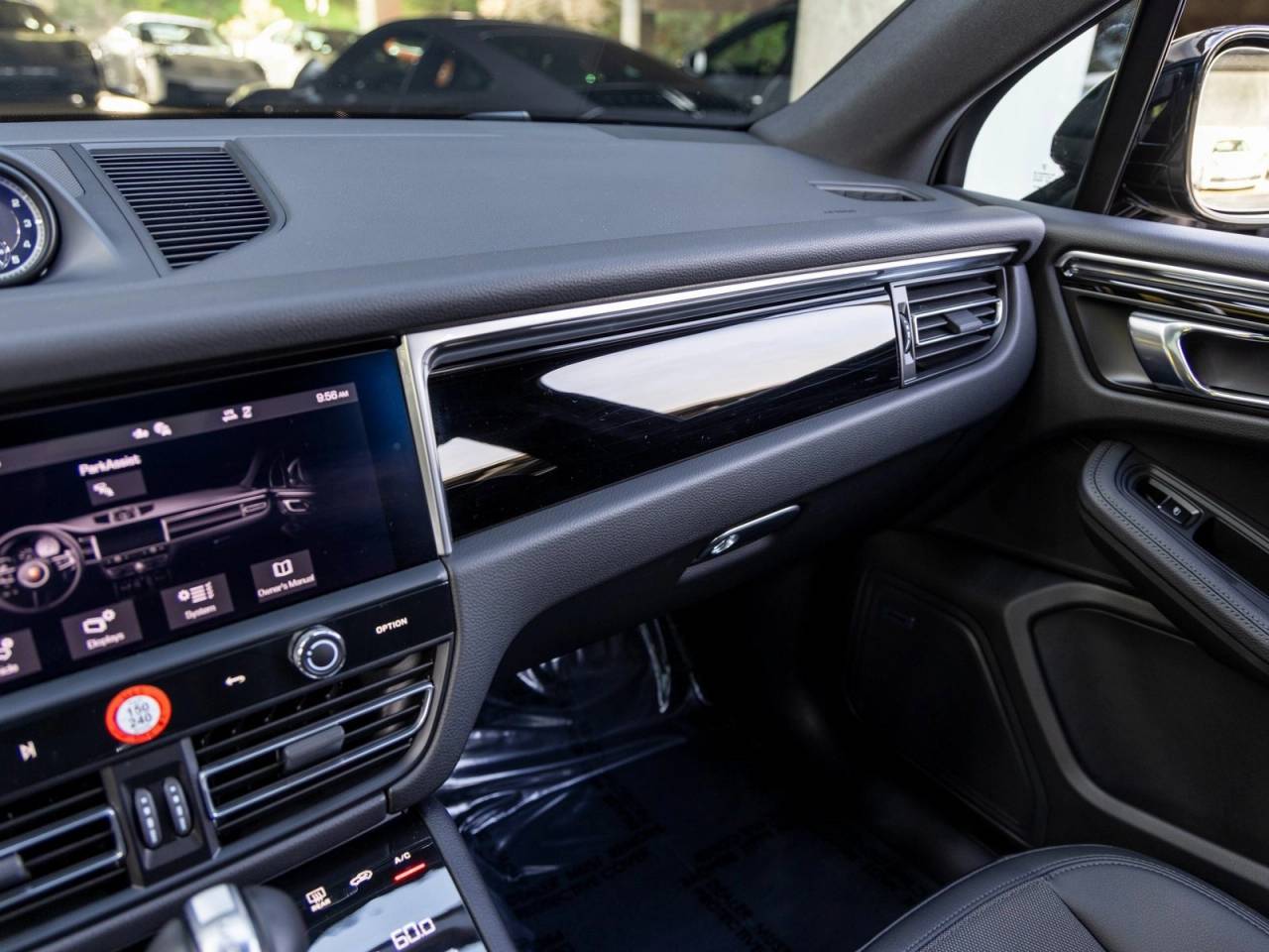 2025 Porsche Macan Macan