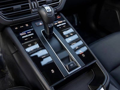 2025 Porsche Macan Macan