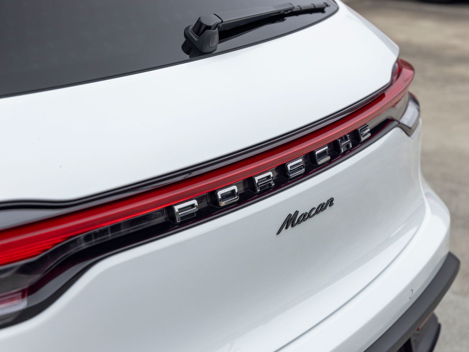 2026 Porsche Macan Base