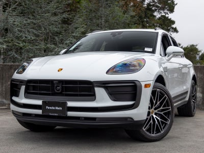 2026 Porsche Macan Base
