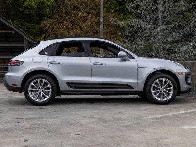 2026 Porsche Macan Macan