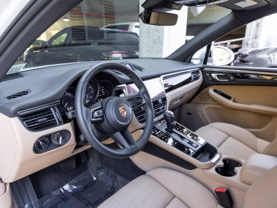2026 Porsche Macan Macan