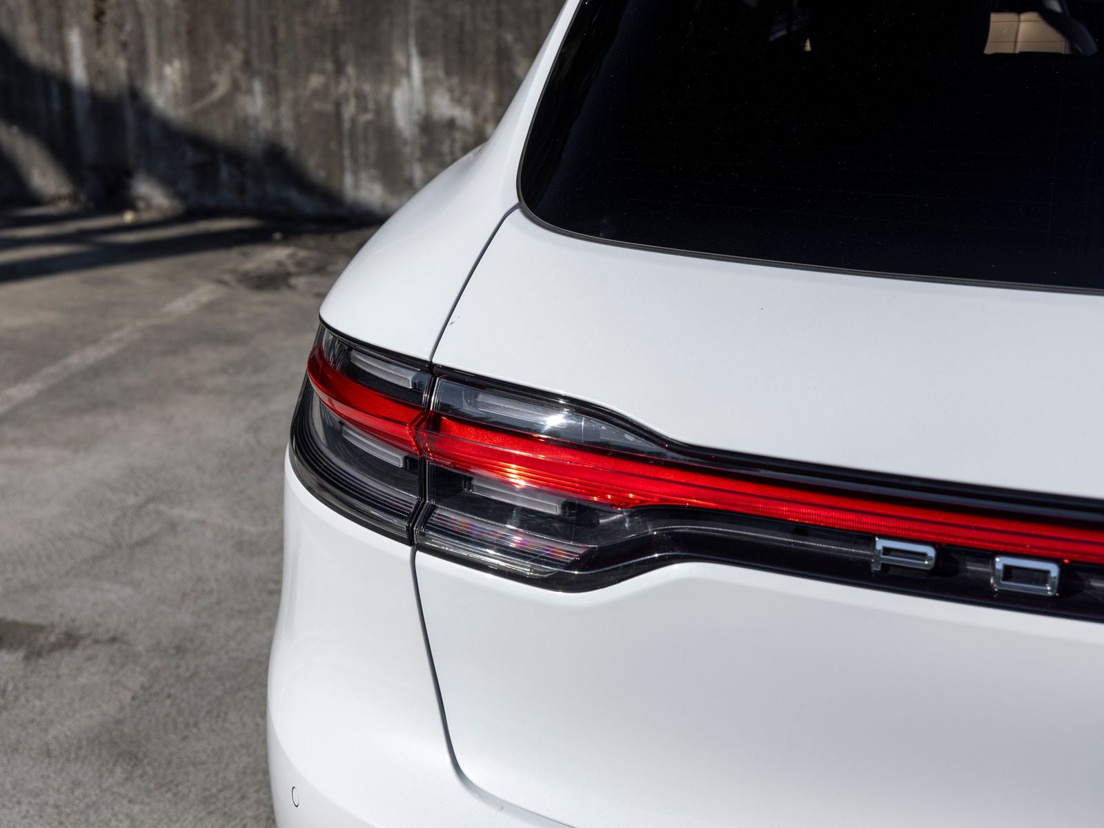 2026 Porsche Macan Base