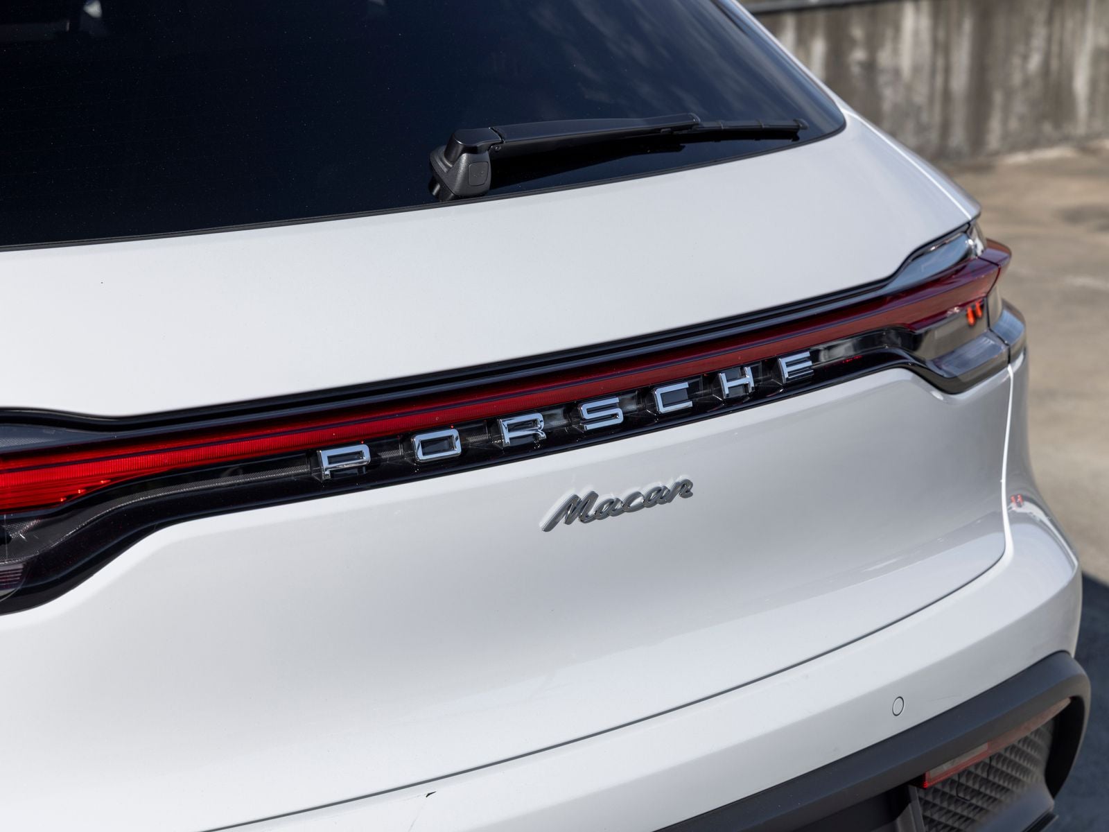 2026 Porsche Macan Base