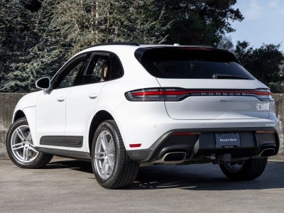 2026 Porsche Macan Base