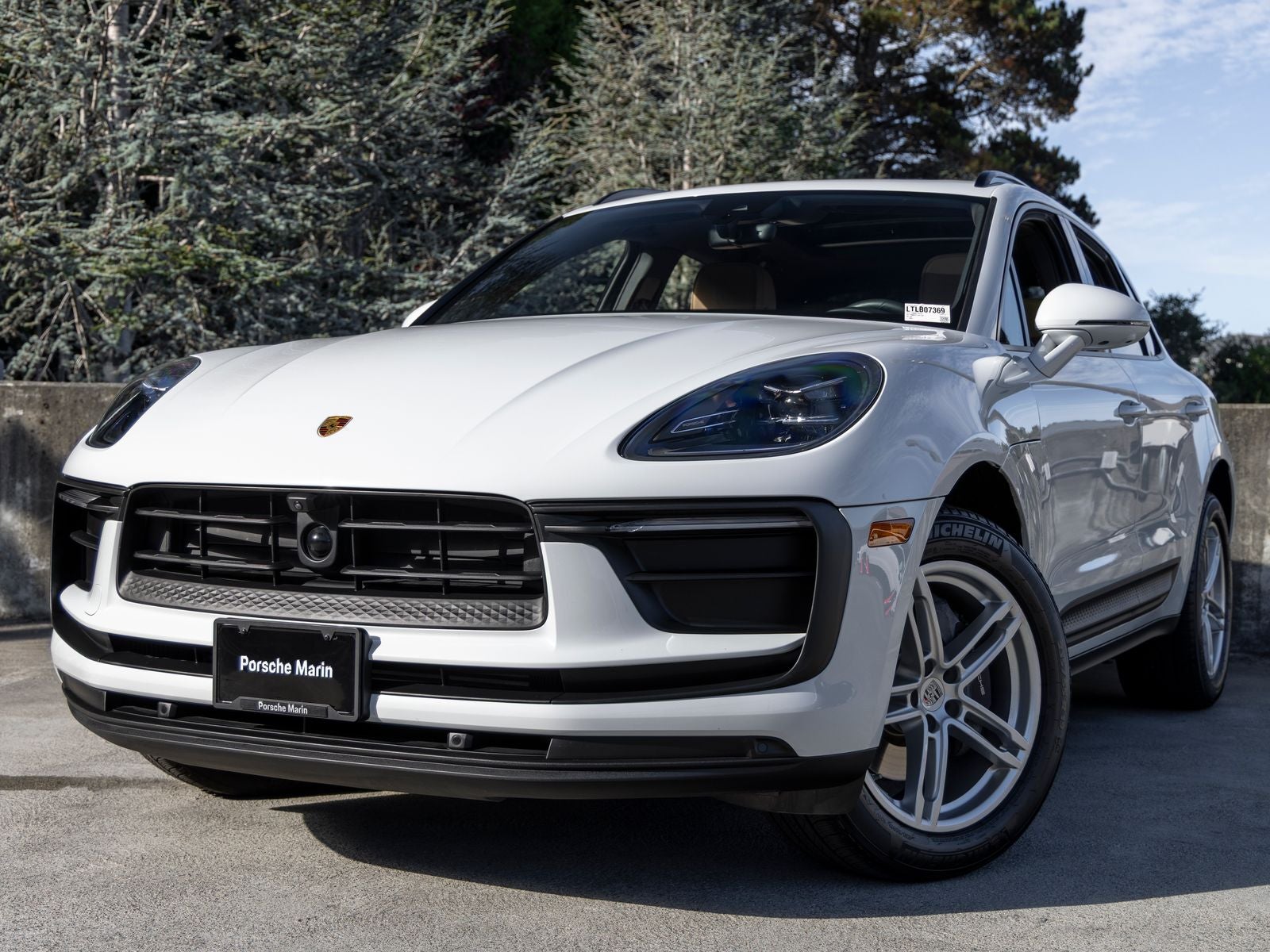 2026 Porsche Macan Base