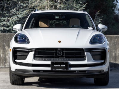2026 Porsche Macan Base