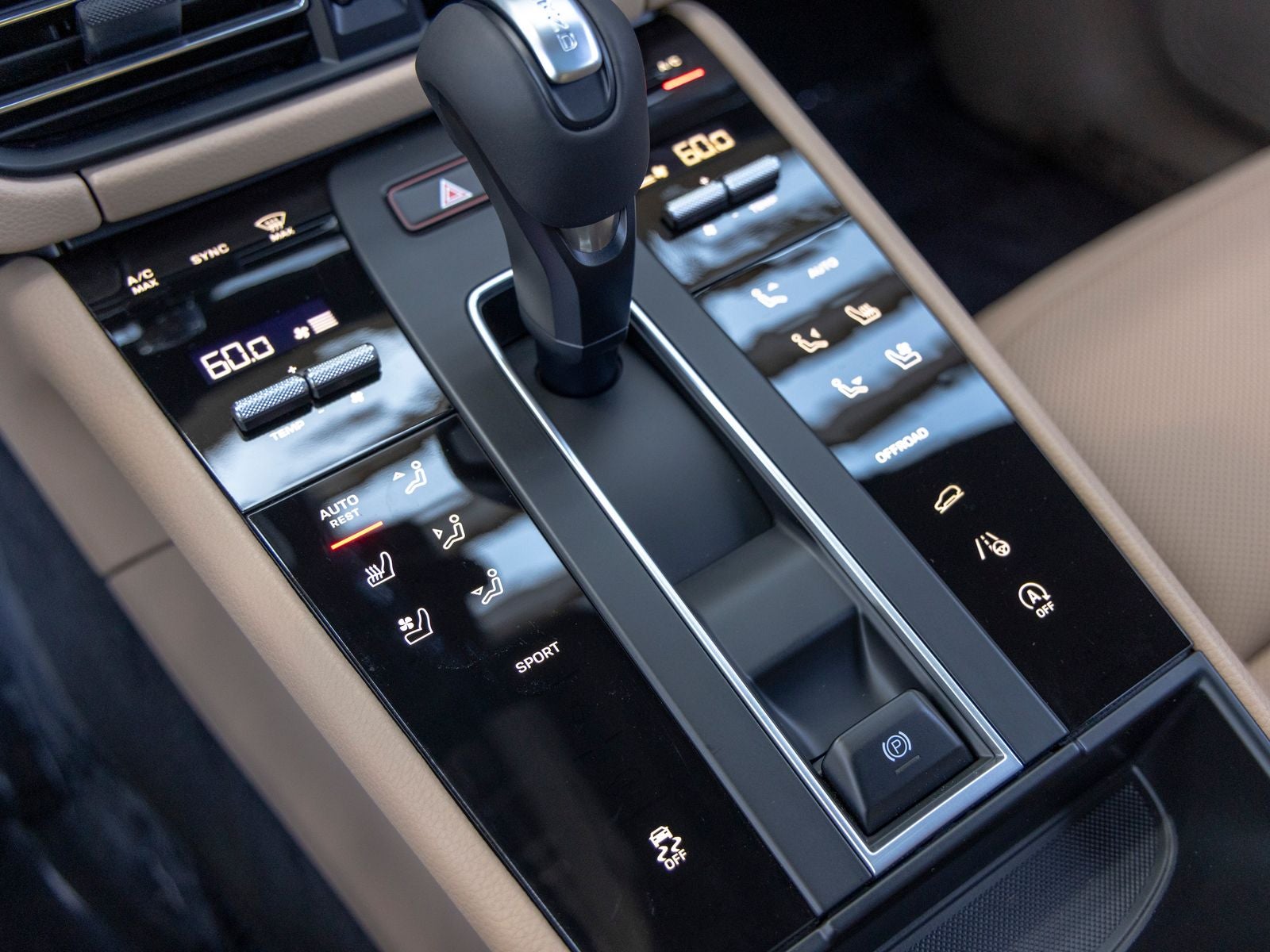2026 Porsche Macan Base