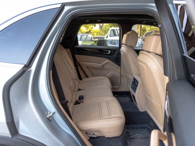 2020 Porsche Cayenne Cayenne