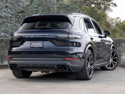 2023 Porsche Cayenne Cayenne Platinum Edition (MY23)