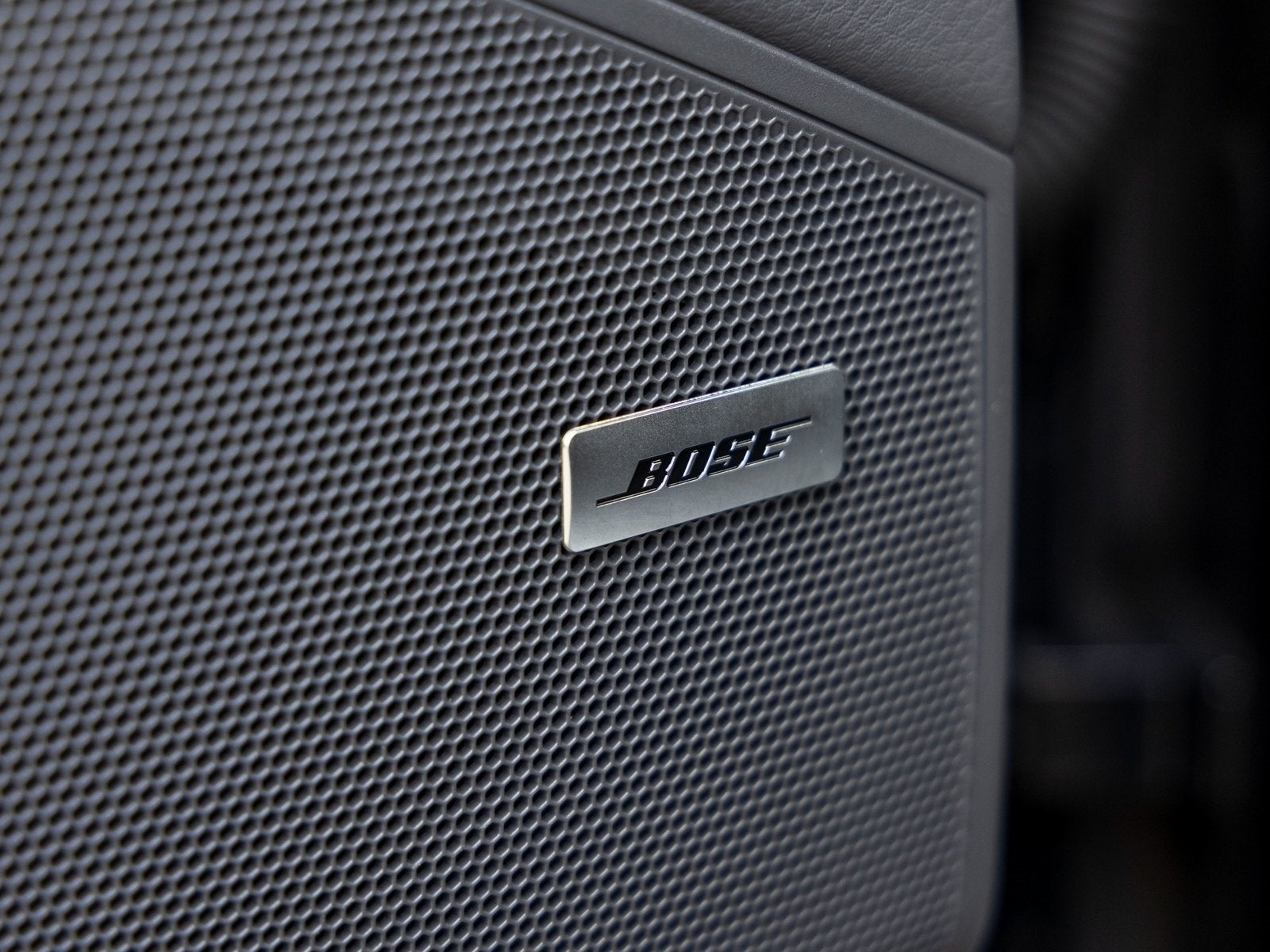 2023 Porsche Cayenne Cayenne Platinum Edition (MY23)