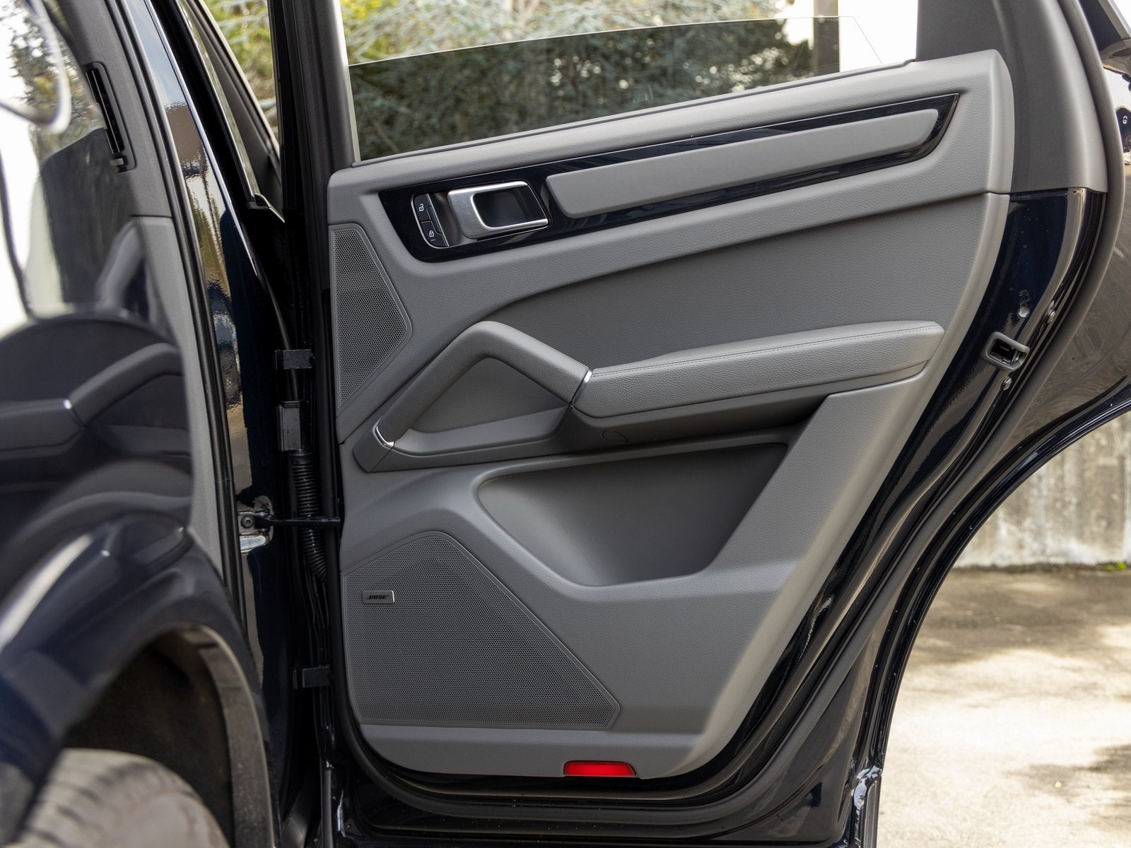 2023 Porsche Cayenne Cayenne Platinum Edition (MY23)