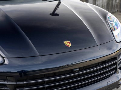 2023 Porsche Cayenne Cayenne Platinum Edition (MY23)