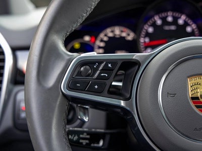 2023 Porsche Cayenne Cayenne Platinum Edition (MY23)