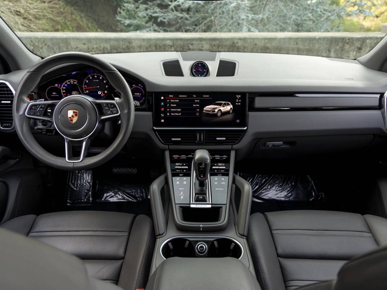 2023 Porsche Cayenne Cayenne Platinum Edition (MY23)