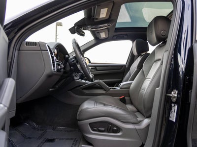 2023 Porsche Cayenne Cayenne Platinum Edition (MY23)