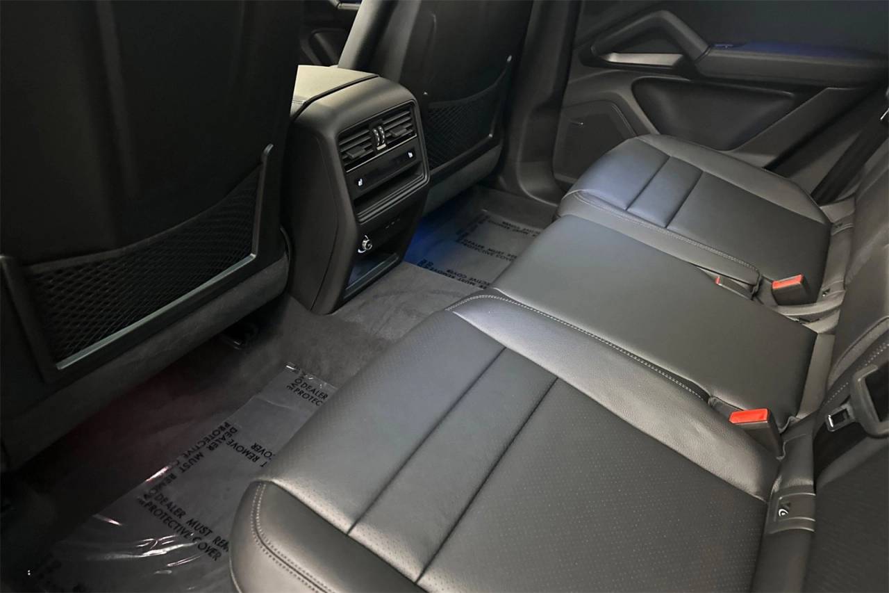 2025 Porsche Cayenne Cayenne