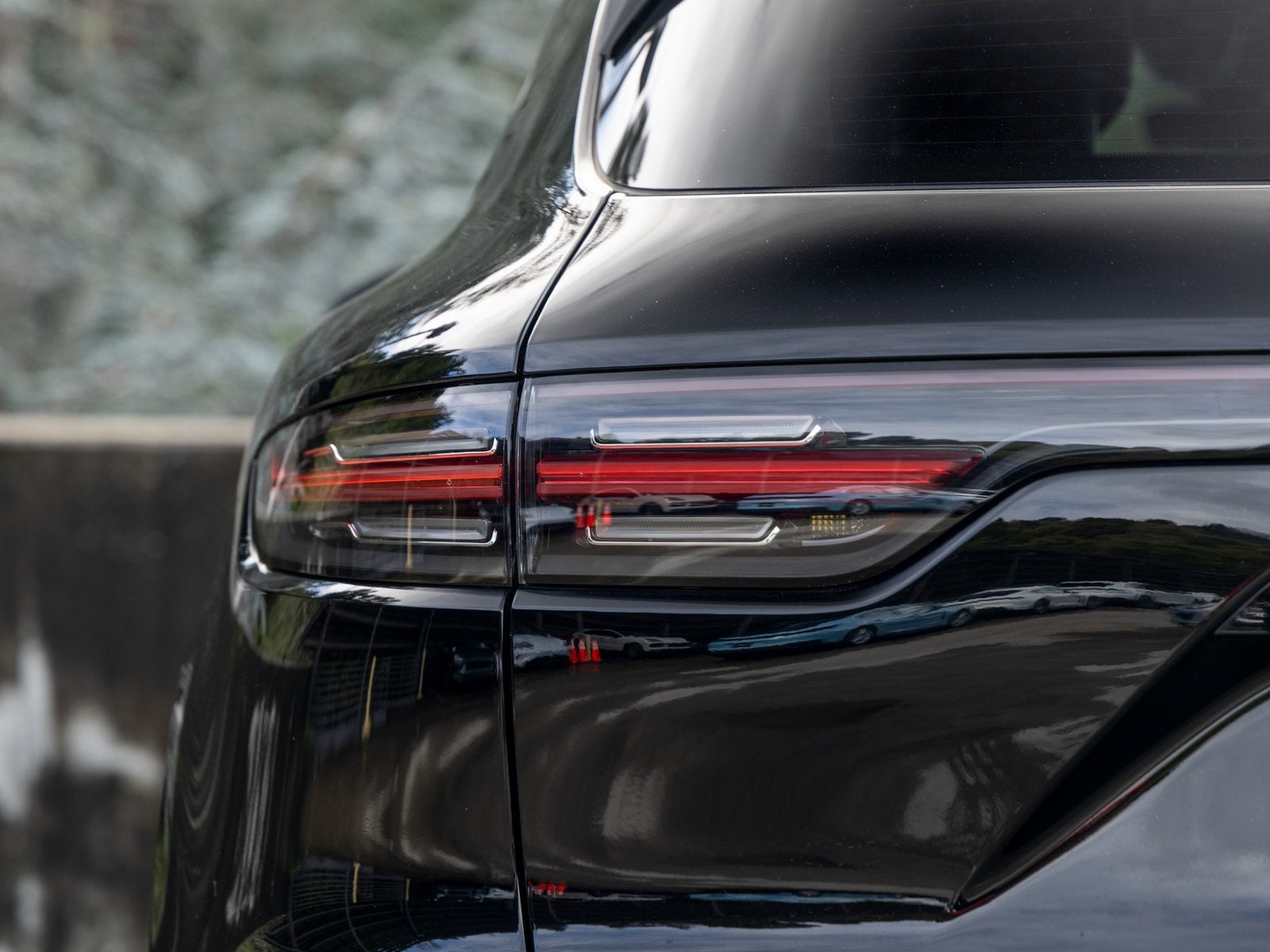 2023 Porsche Cayenne Cayenne Platinum Edition (MY23)