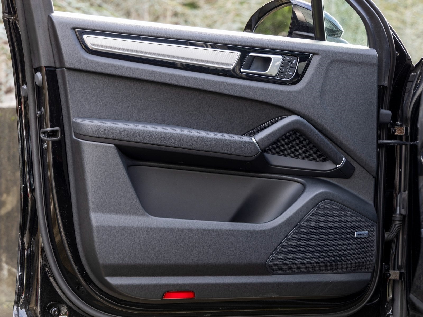 2023 Porsche Cayenne Cayenne Platinum Edition (MY23)