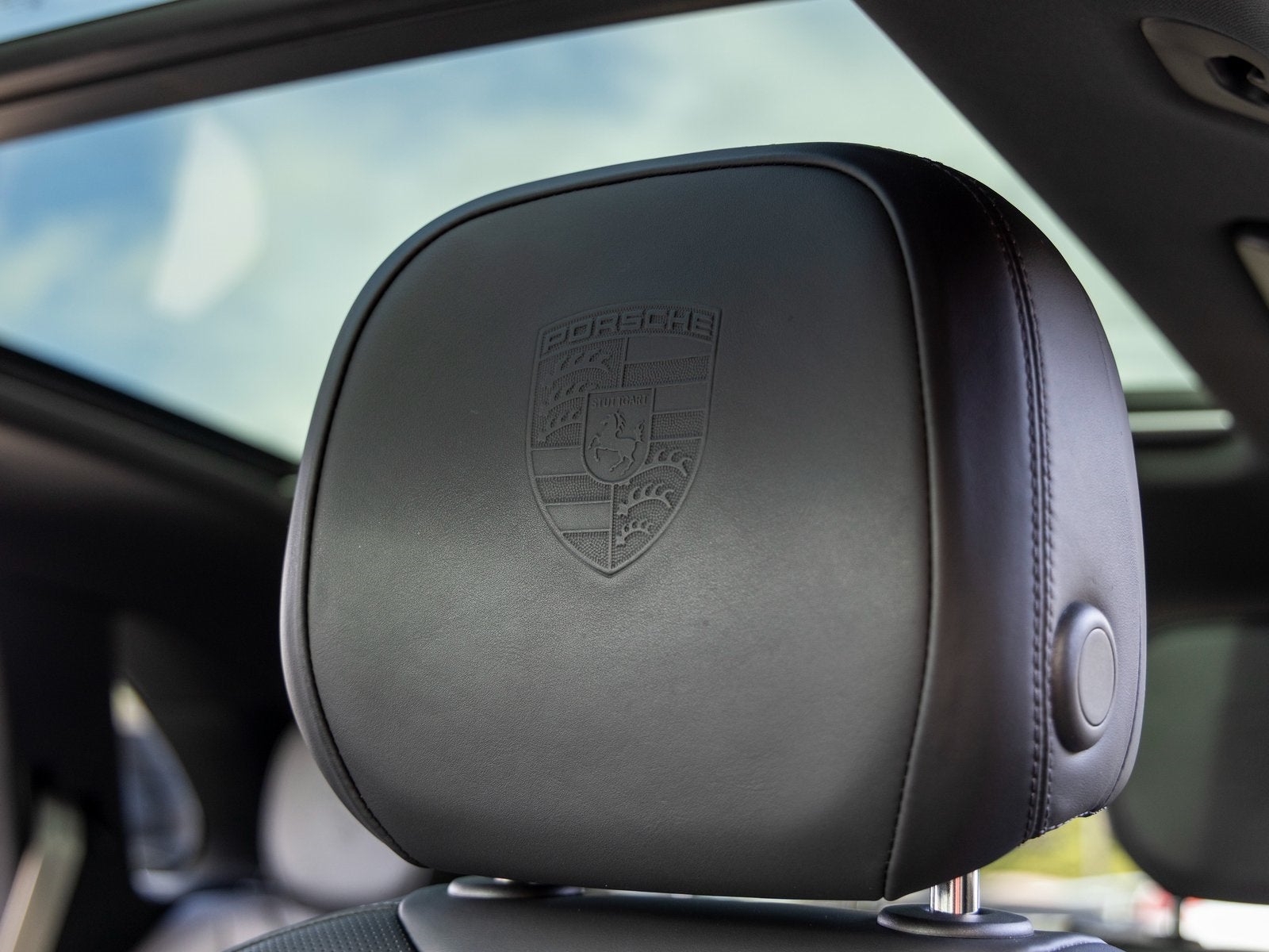 2023 Porsche Cayenne Cayenne Platinum Edition (MY23)