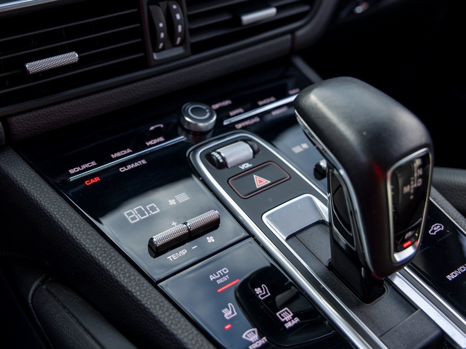 2023 Porsche Cayenne Cayenne Platinum Edition (MY23)