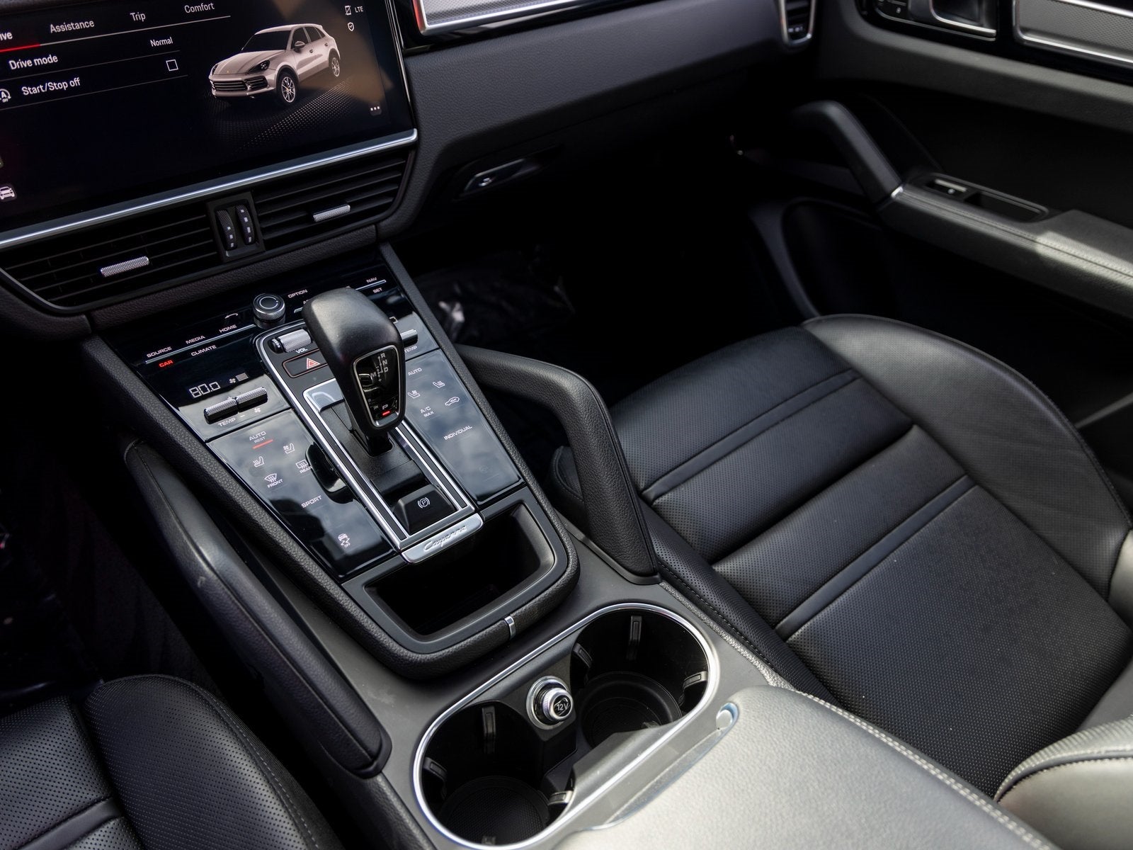 2023 Porsche Cayenne Cayenne Platinum Edition (MY23)