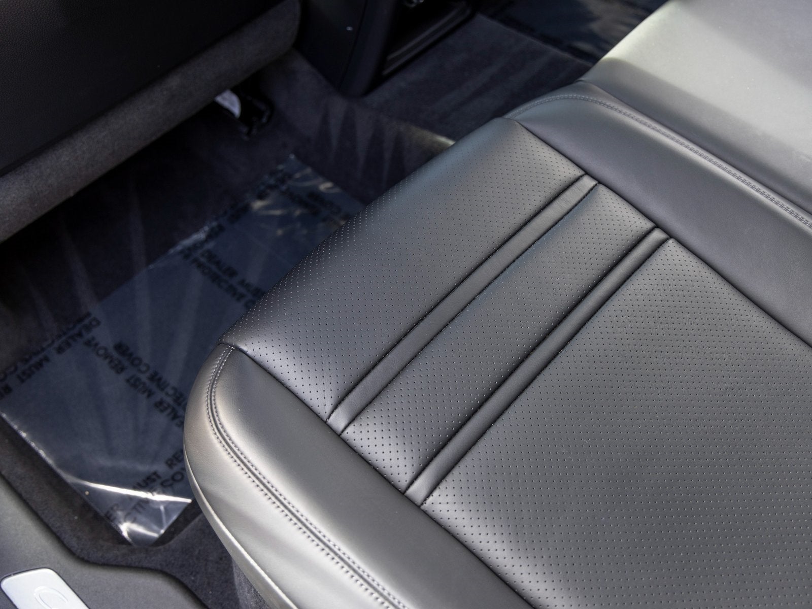 2023 Porsche Cayenne Cayenne Platinum Edition (MY23)