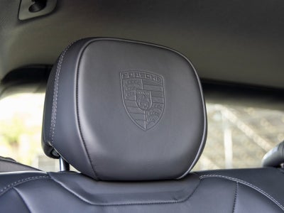 2023 Porsche Cayenne Cayenne Platinum Edition (MY23)