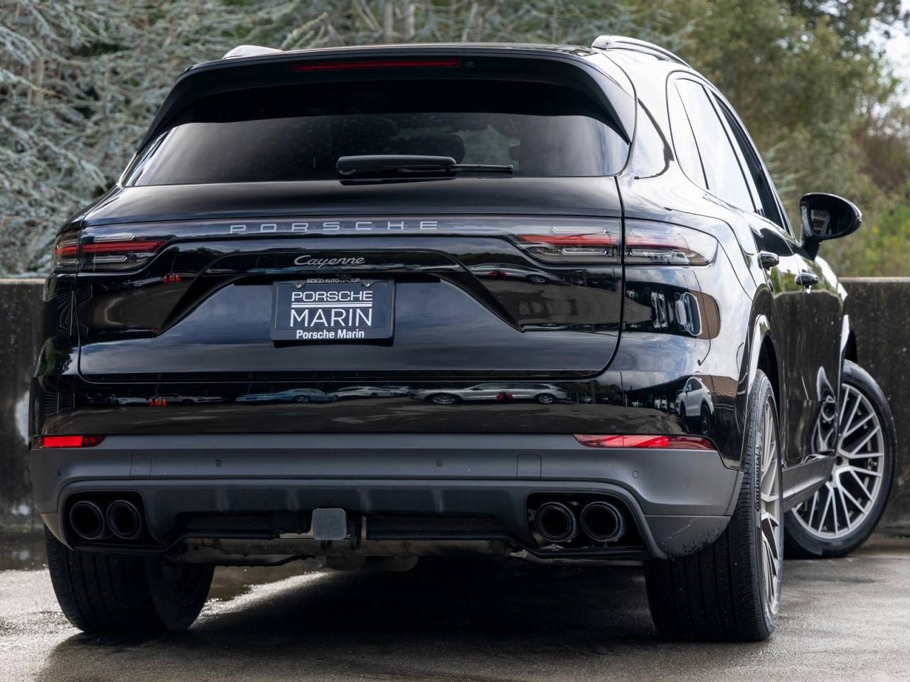 2023 Porsche Cayenne Cayenne Platinum Edition (MY23)