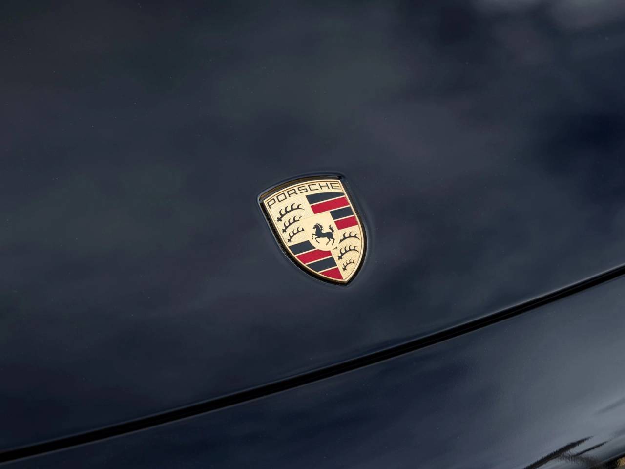 2023 Porsche Cayenne Cayenne Platinum Edition (MY23)