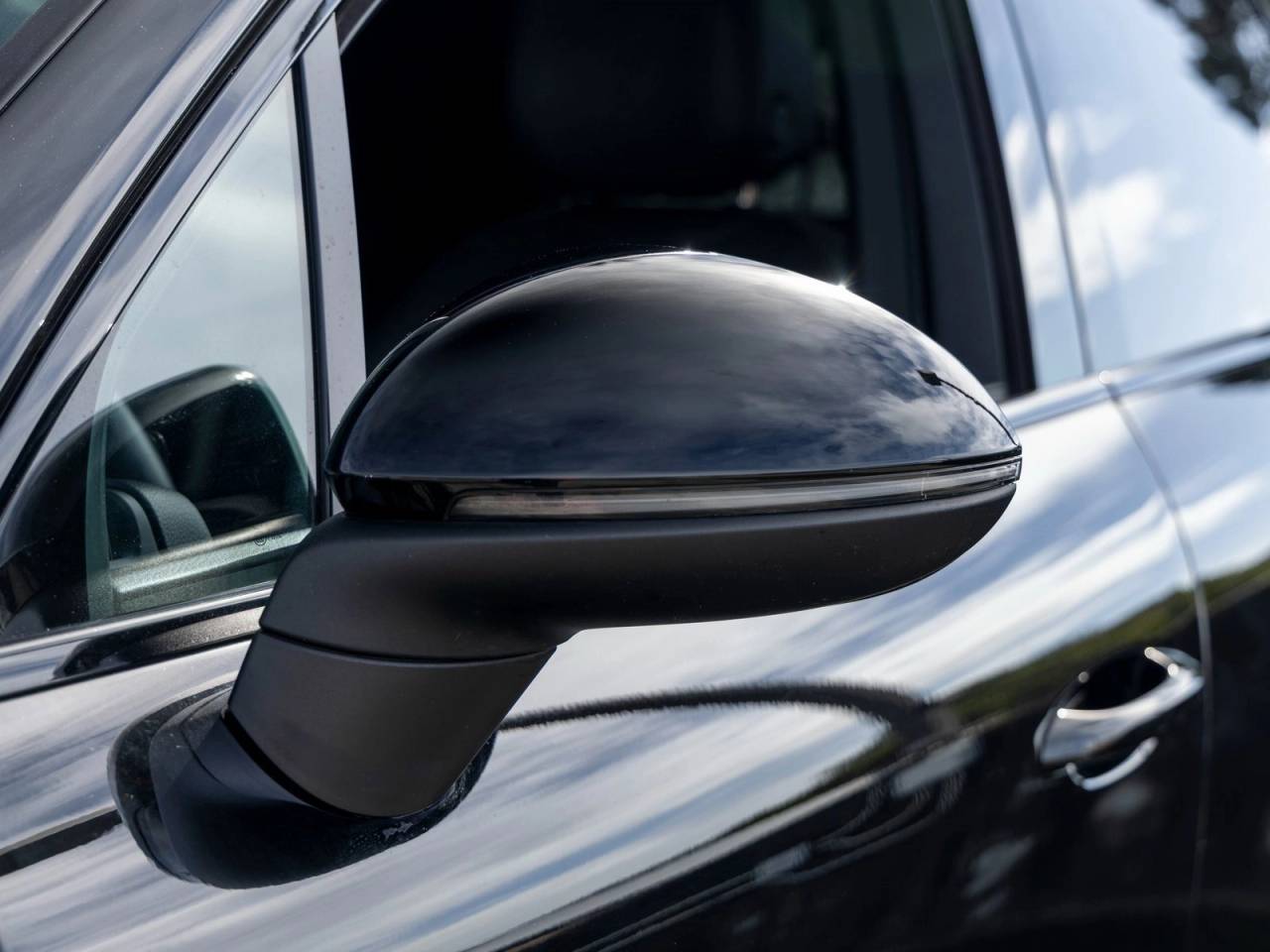 2023 Porsche Cayenne Cayenne Platinum Edition (MY23)