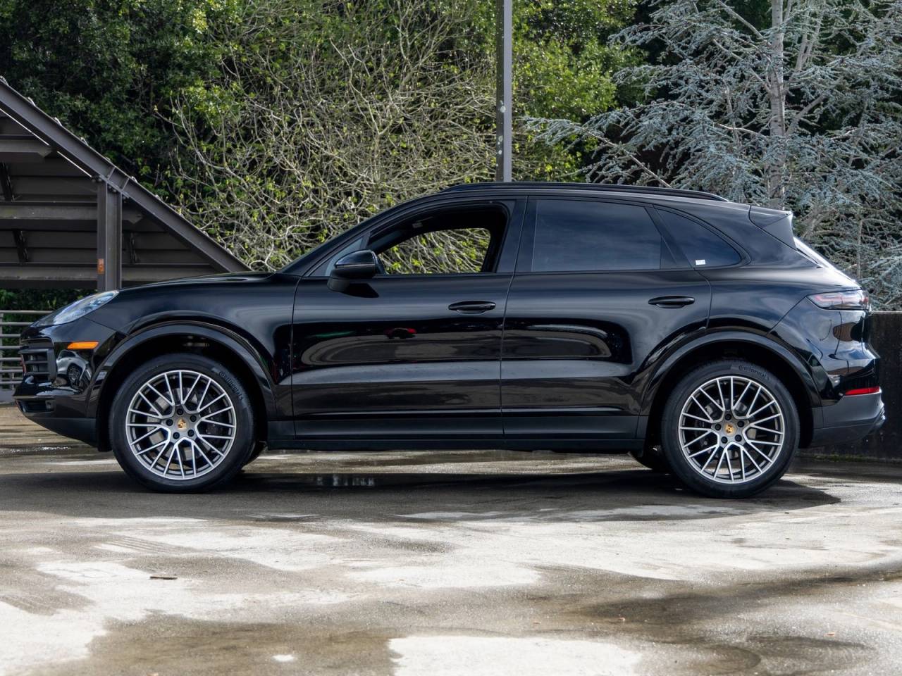 2023 Porsche Cayenne Cayenne Platinum Edition (MY23)