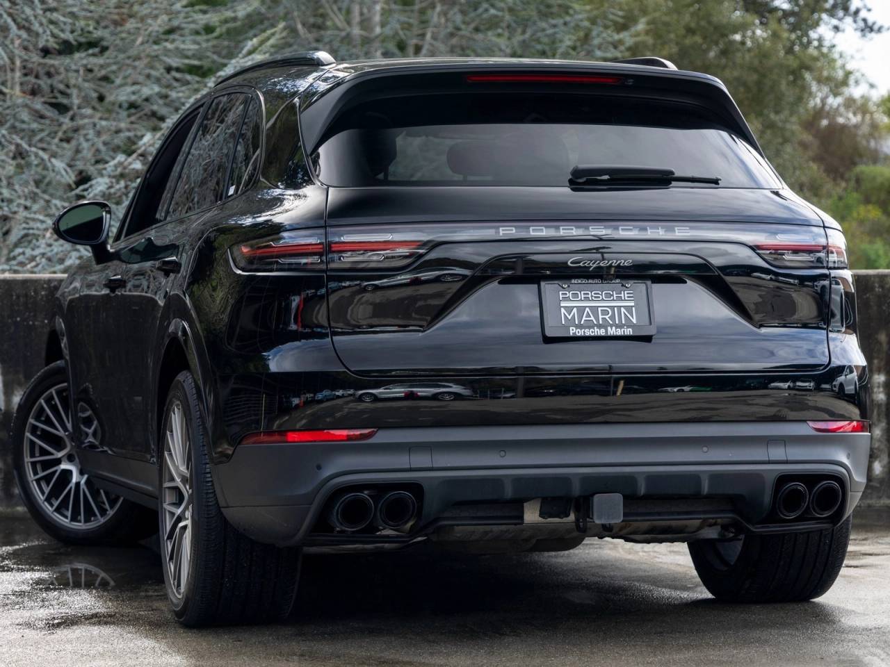 2023 Porsche Cayenne Cayenne Platinum Edition (MY23)