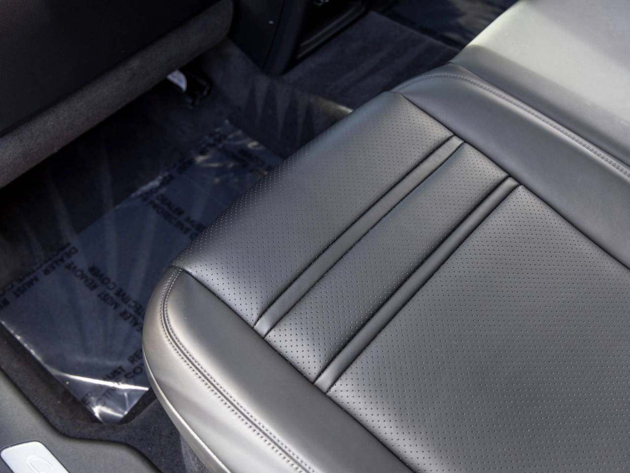 2023 Porsche Cayenne Cayenne Platinum Edition (MY23)