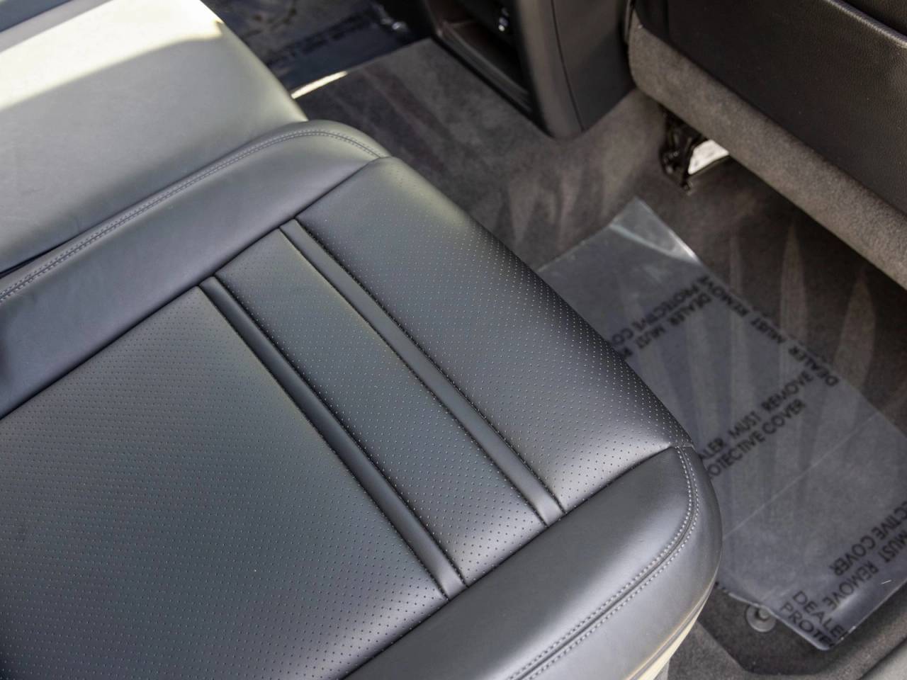 2023 Porsche Cayenne Cayenne Platinum Edition (MY23)