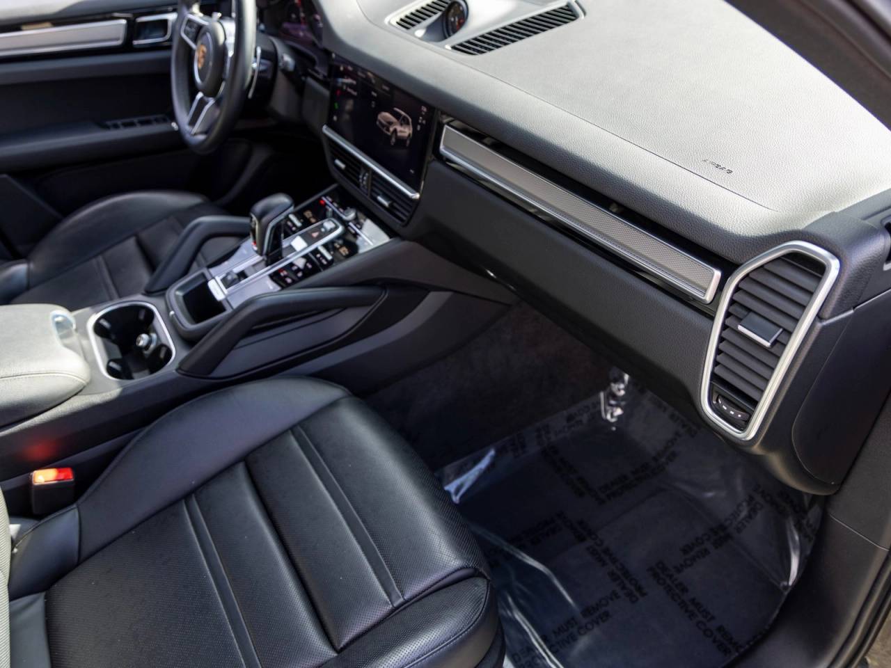 2023 Porsche Cayenne Cayenne Platinum Edition (MY23)