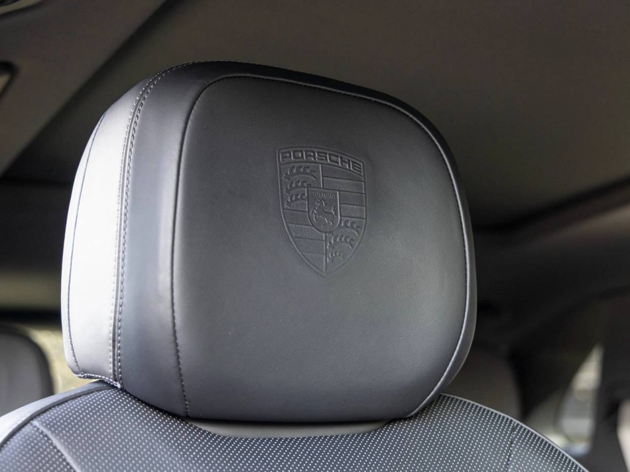 2023 Porsche Cayenne Cayenne Platinum Edition (MY23)